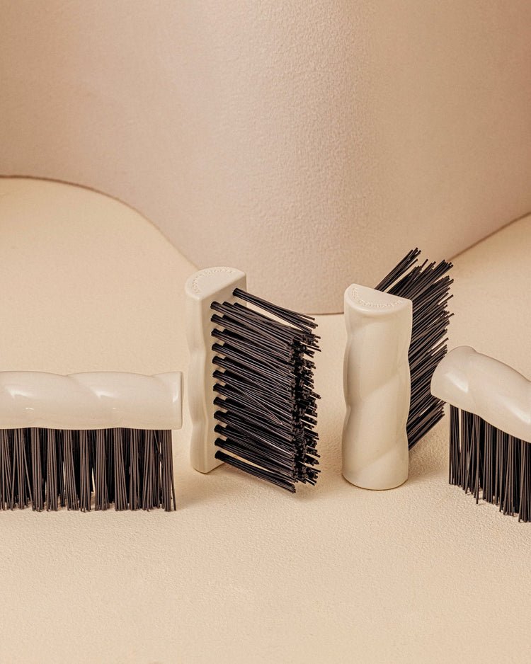 The Cleaning Brush - Accessory