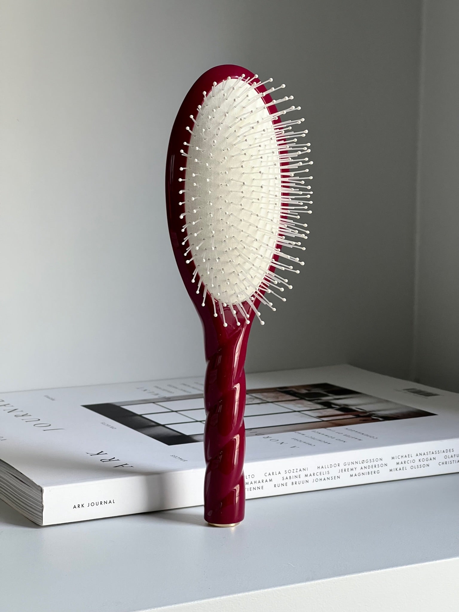 N04 - Brosse Large - Massaging & Detangling