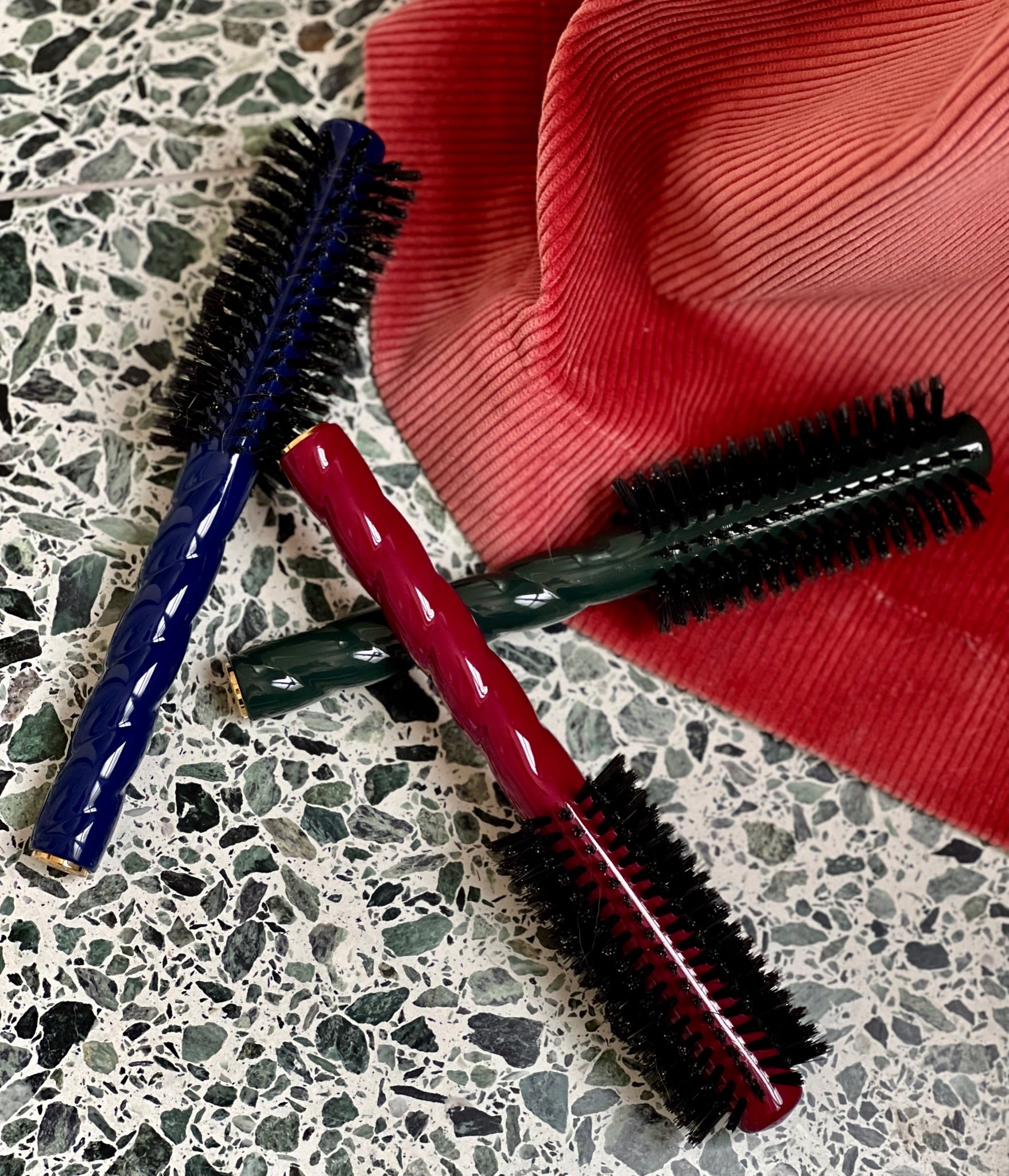 N05 - Round Blowout Brush 48mm - Volume & Style