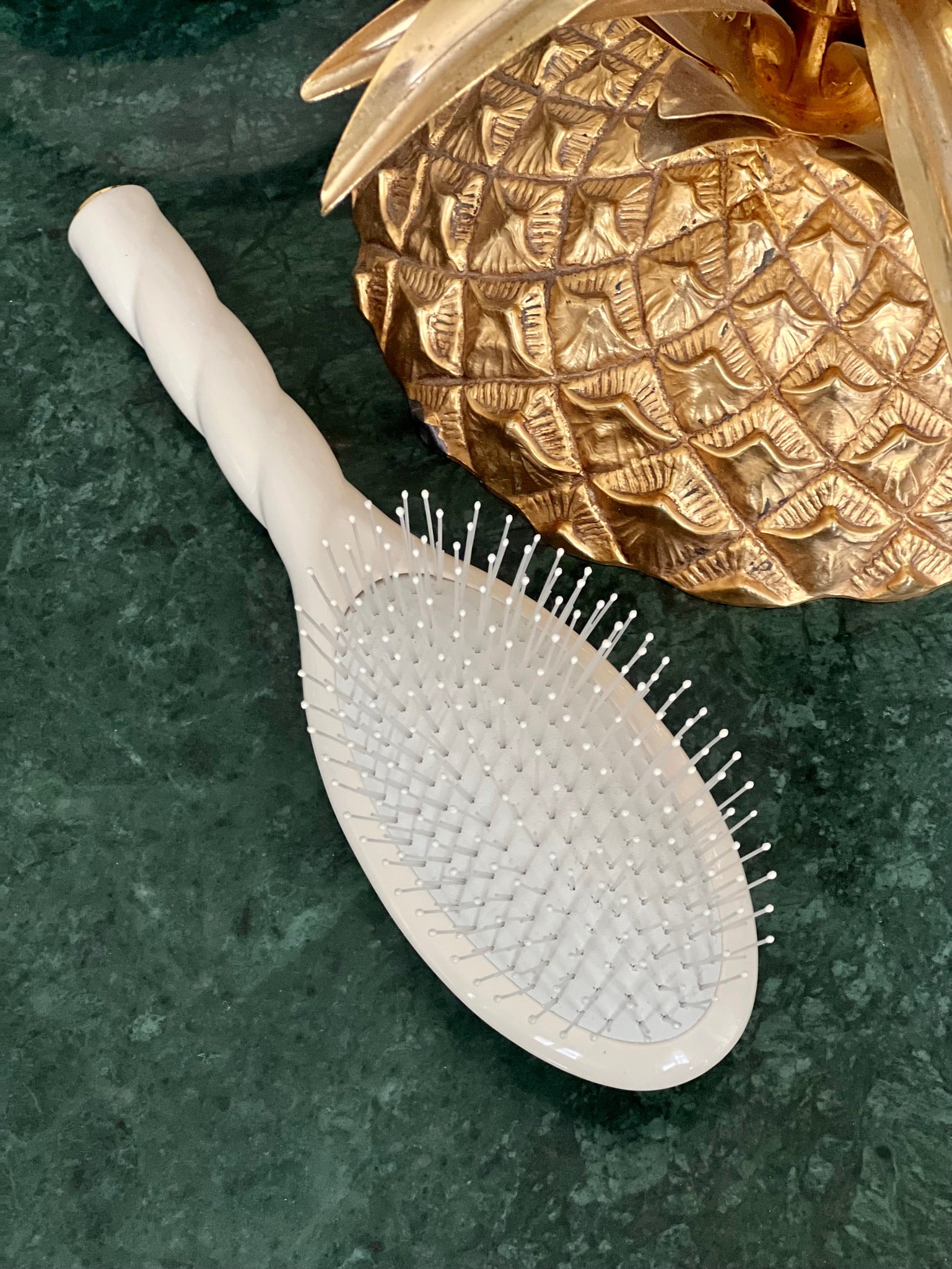 N04 - Brosse Large - Massaging & Detangling