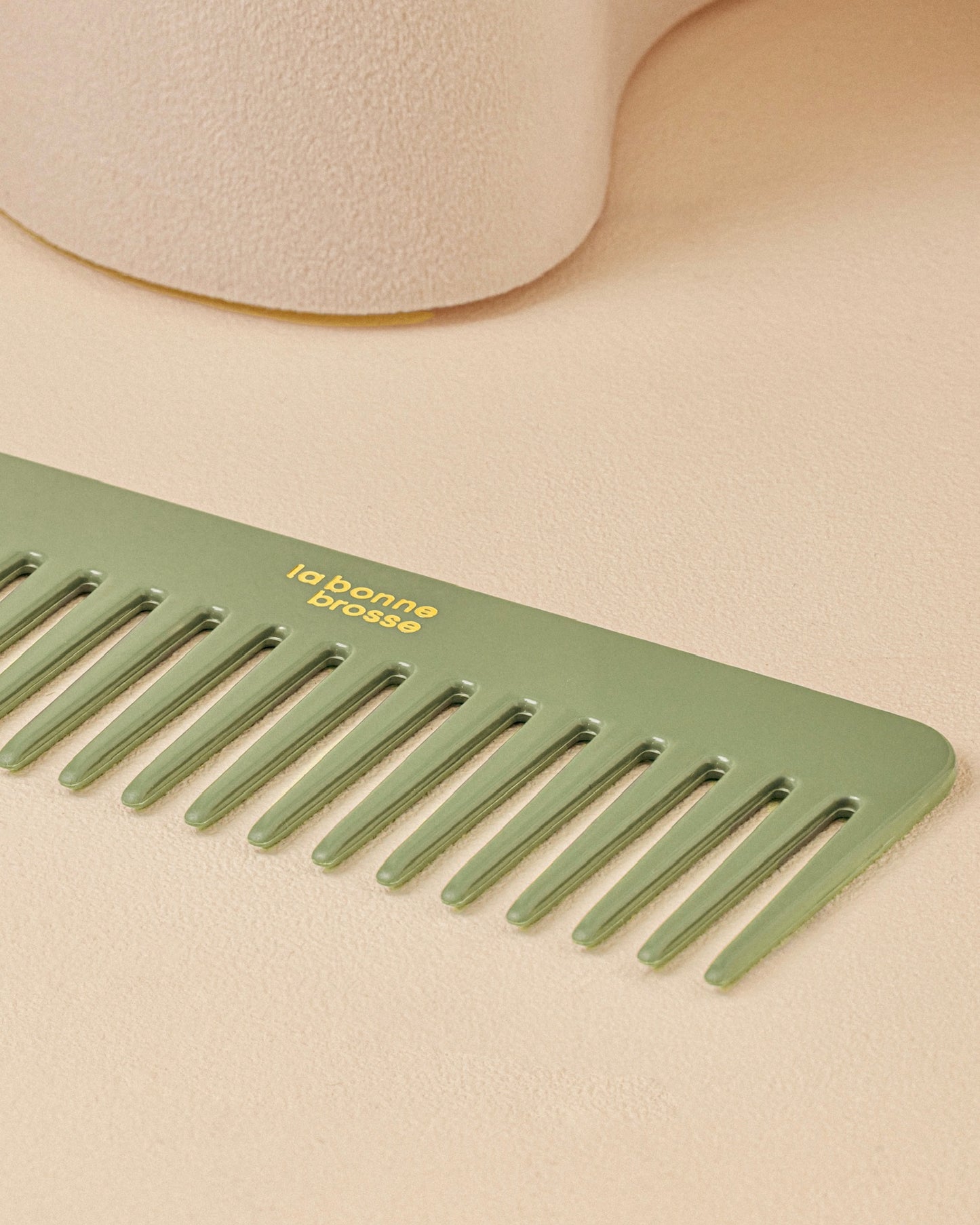 The Large Detangling Comb