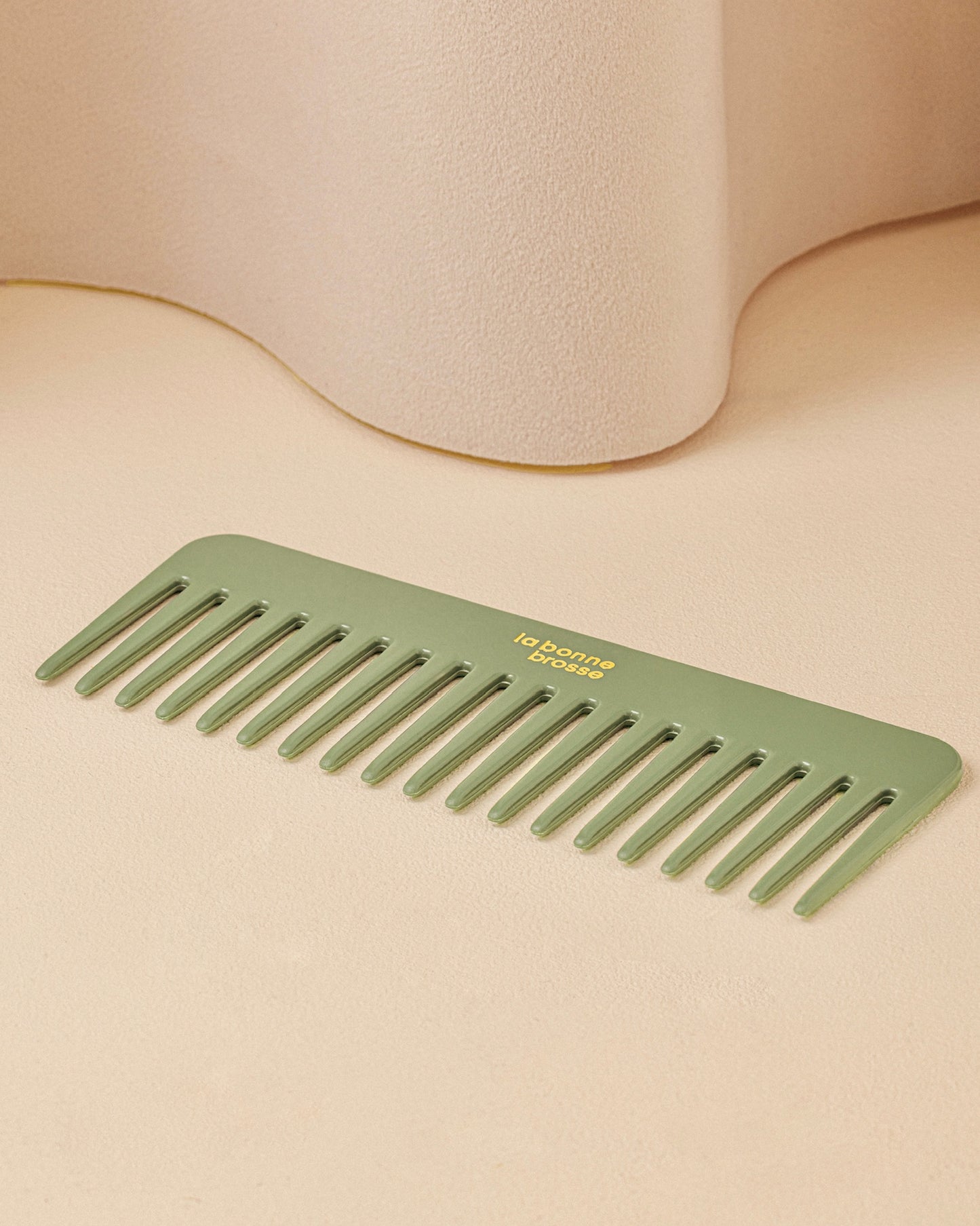 The Large Detangling Comb
