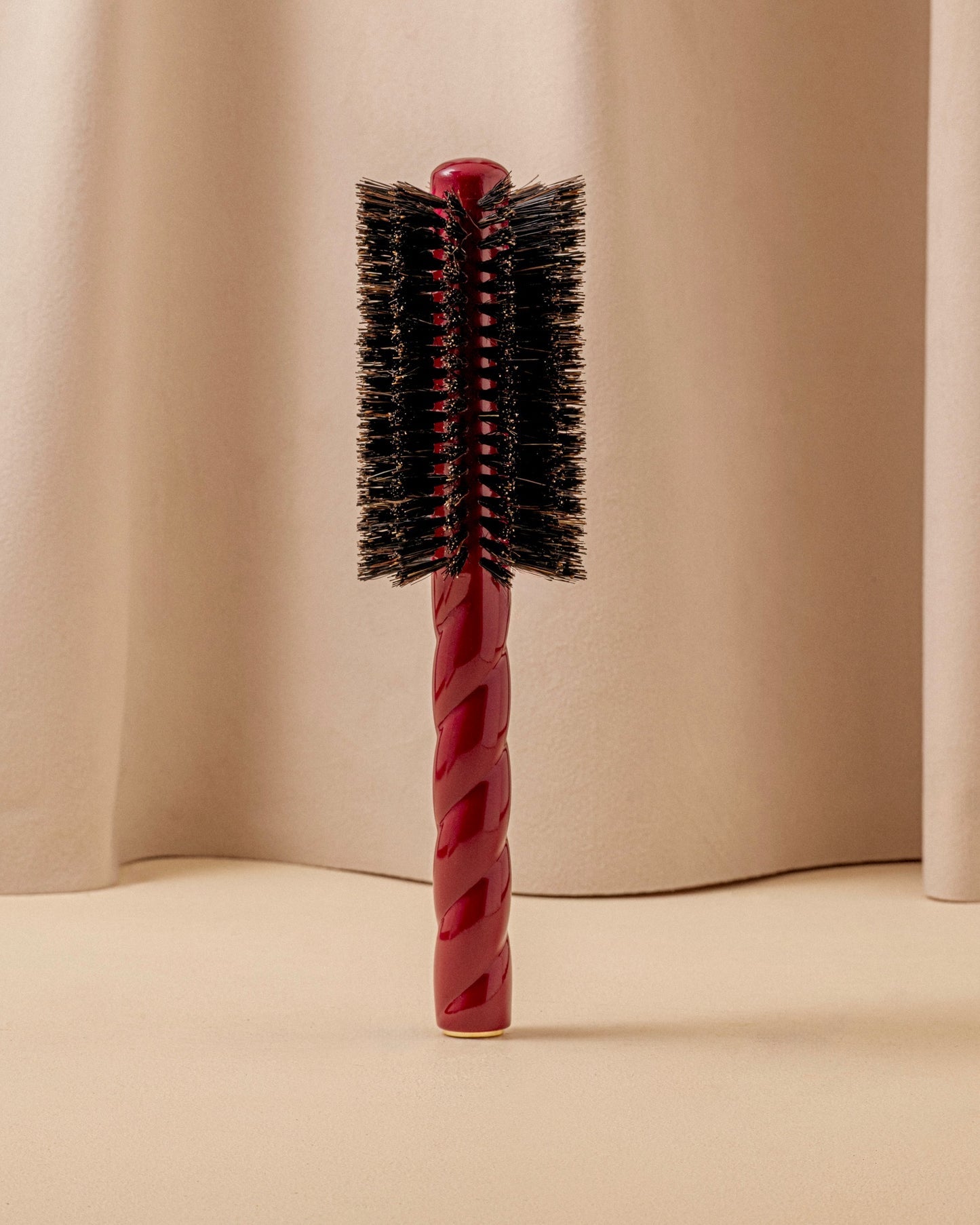 N08 - Round Blowdry Brush 54mm - Length & Movement