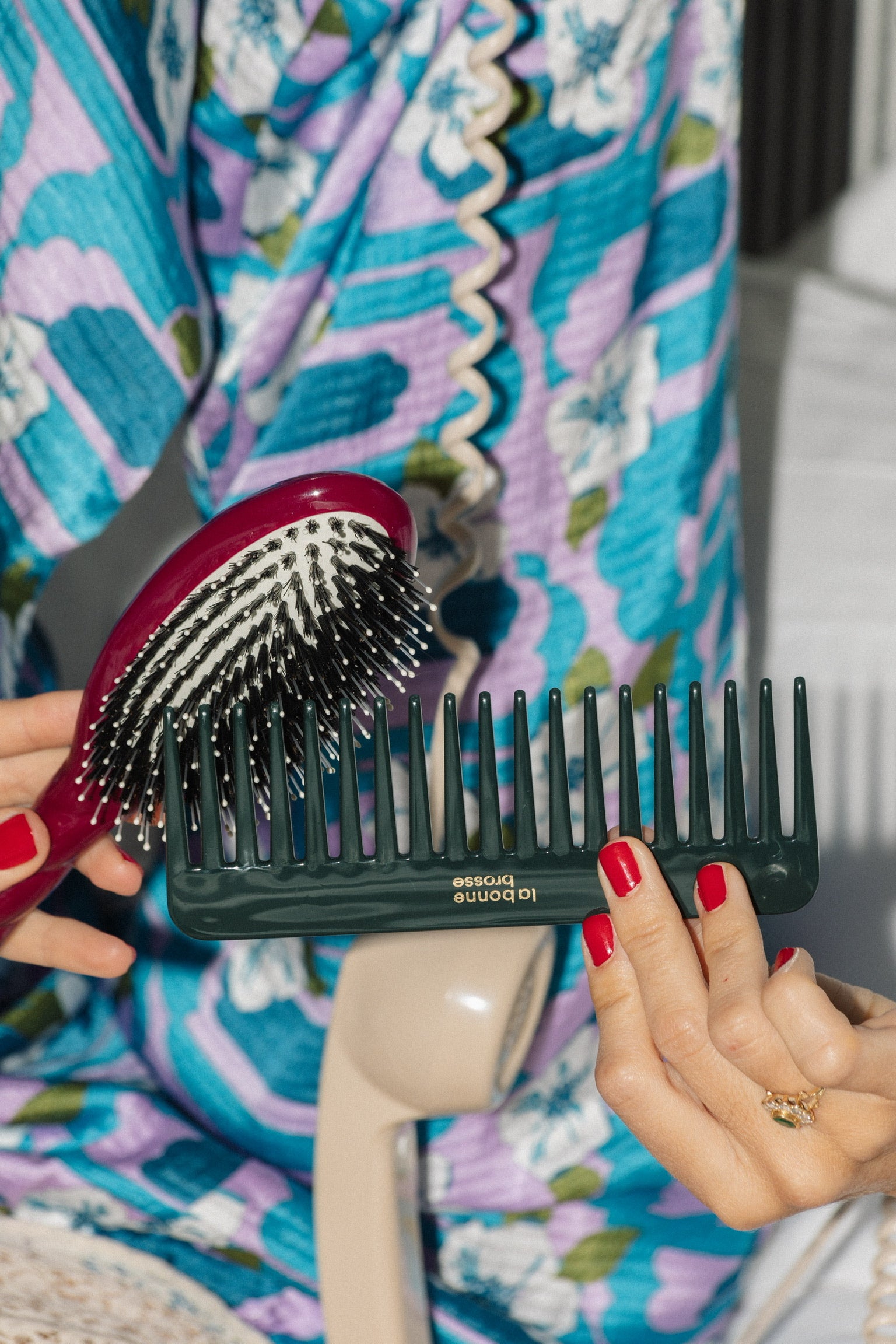 The Large Detangling Comb