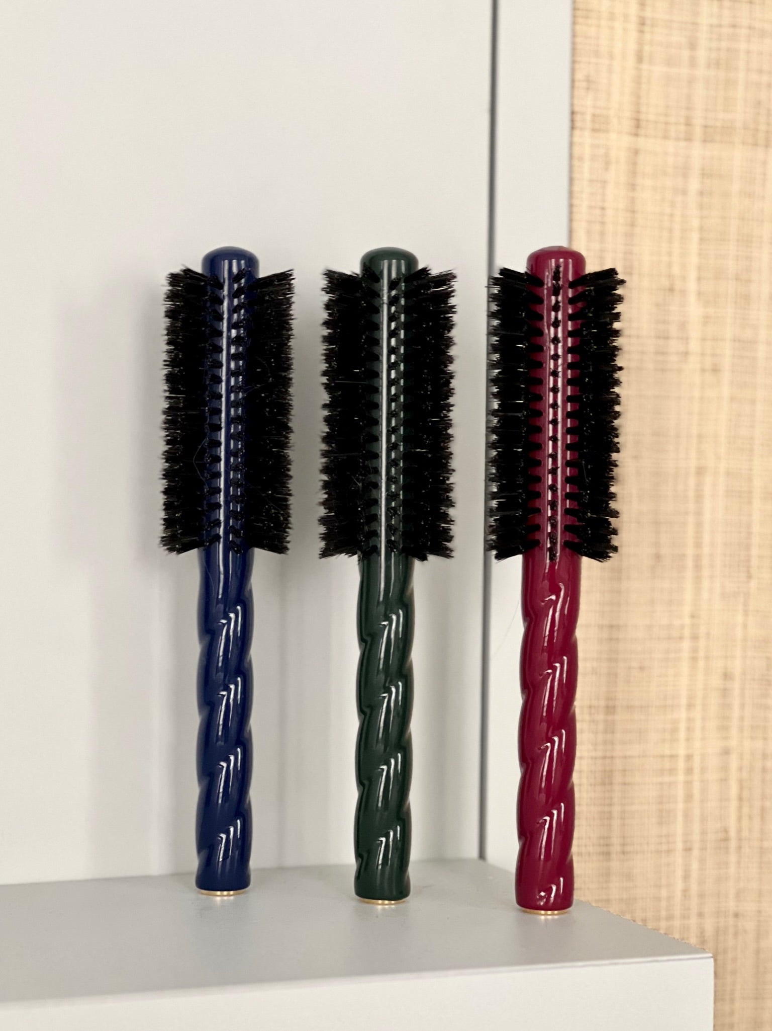 N05 - Round Blowout Brush 48mm - Volume & Style