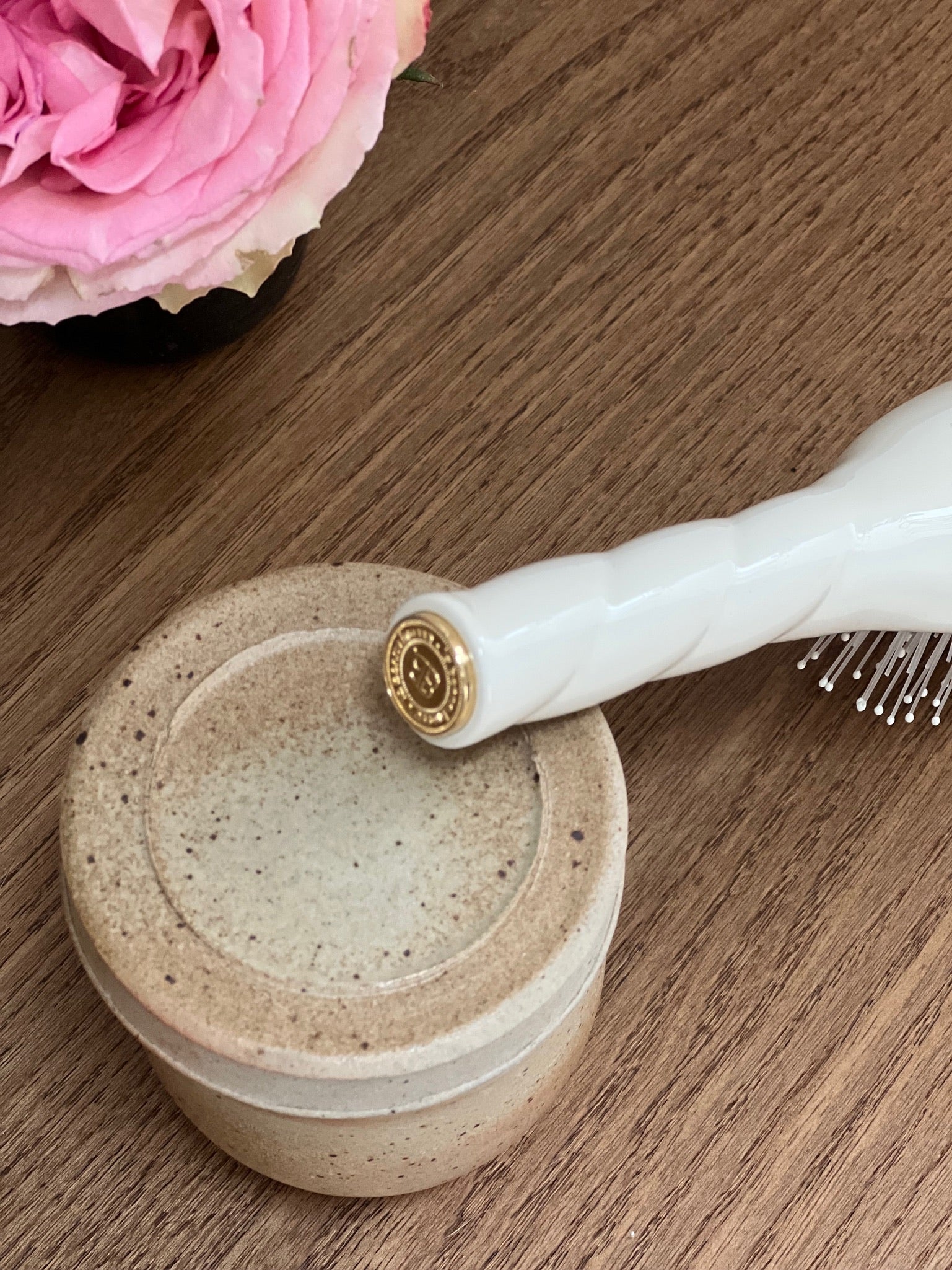 N04 - Brosse Large - Massaging & Detangling